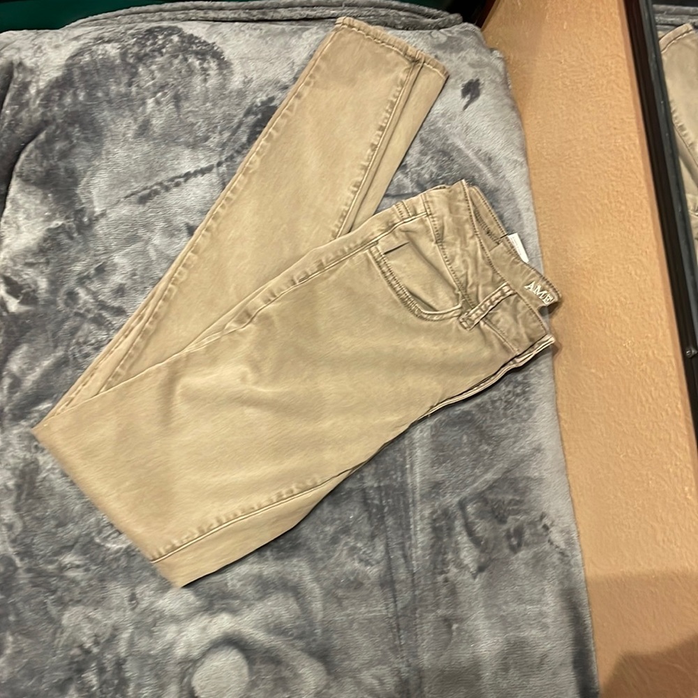 American Eagle Tan Jeggings. Size 2 Long